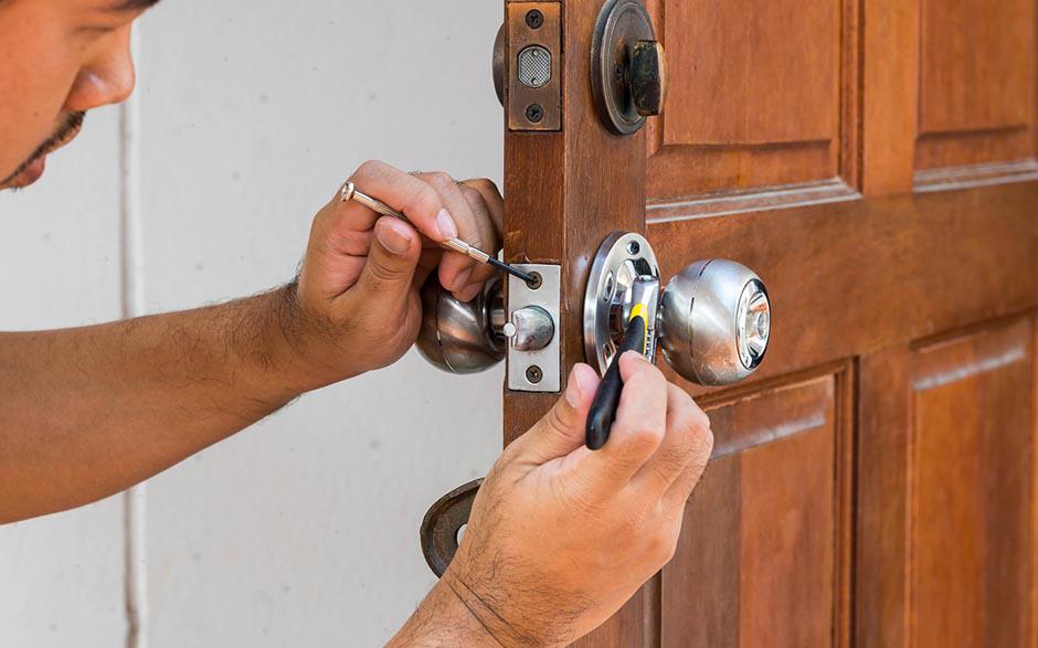 soigneux serrurier ouverture de porte Drancy
